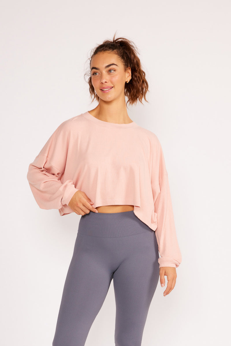 Alexa oversize long sleeve crop top powder pink