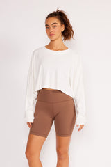 Cream Yoga - Alexa oversized sleeves drop-shoulder crop top white