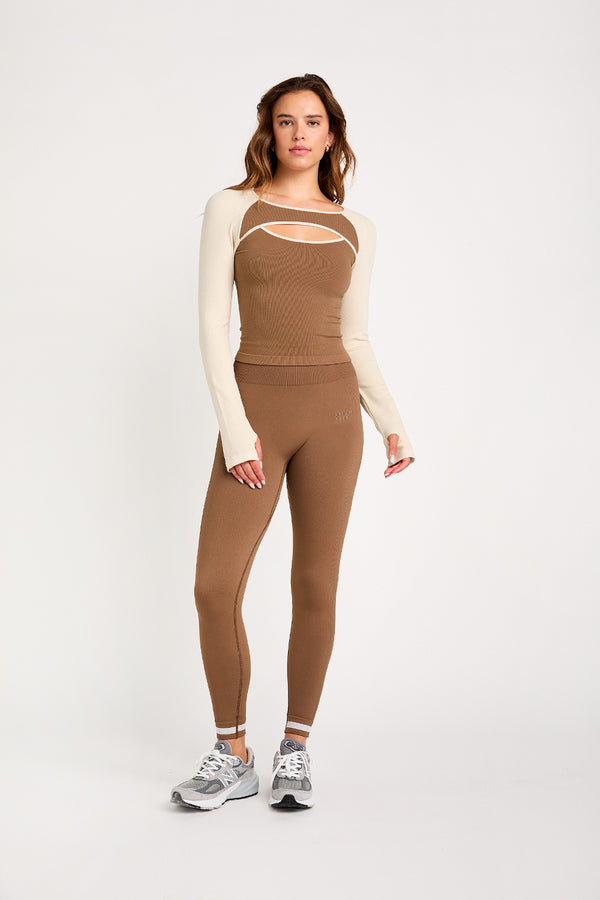 Charlotte ls cutout top latte n white