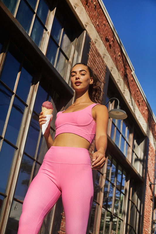 HOT PINK WORKOUT LEGGINGS  Athleisure outfits spring, Pink