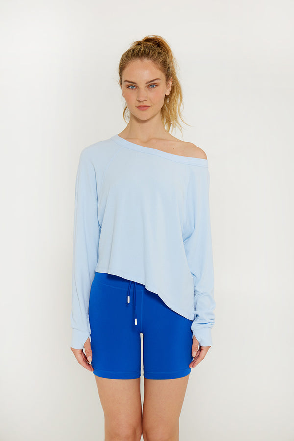 Cream Yoga - Fare off-shoulder long-sleeve top sky