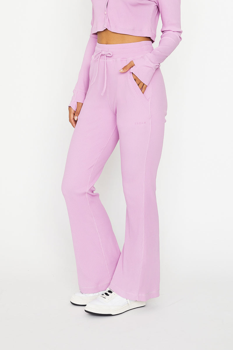 Cream Yoga - Sky soft ribbed flare pants baby pink